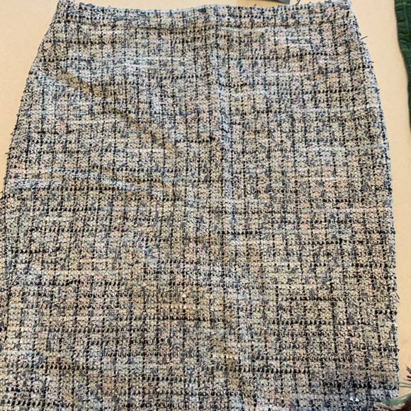 Ann Taylor Mult Grid Fringe Tweed Pencil Skirt $89 - Picture 8 of 10